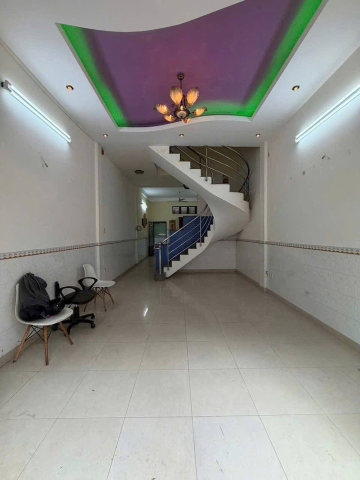 BÁN NHÀ MẶT TIỀN KDC CAO LỖ P.4 QUẬN 8